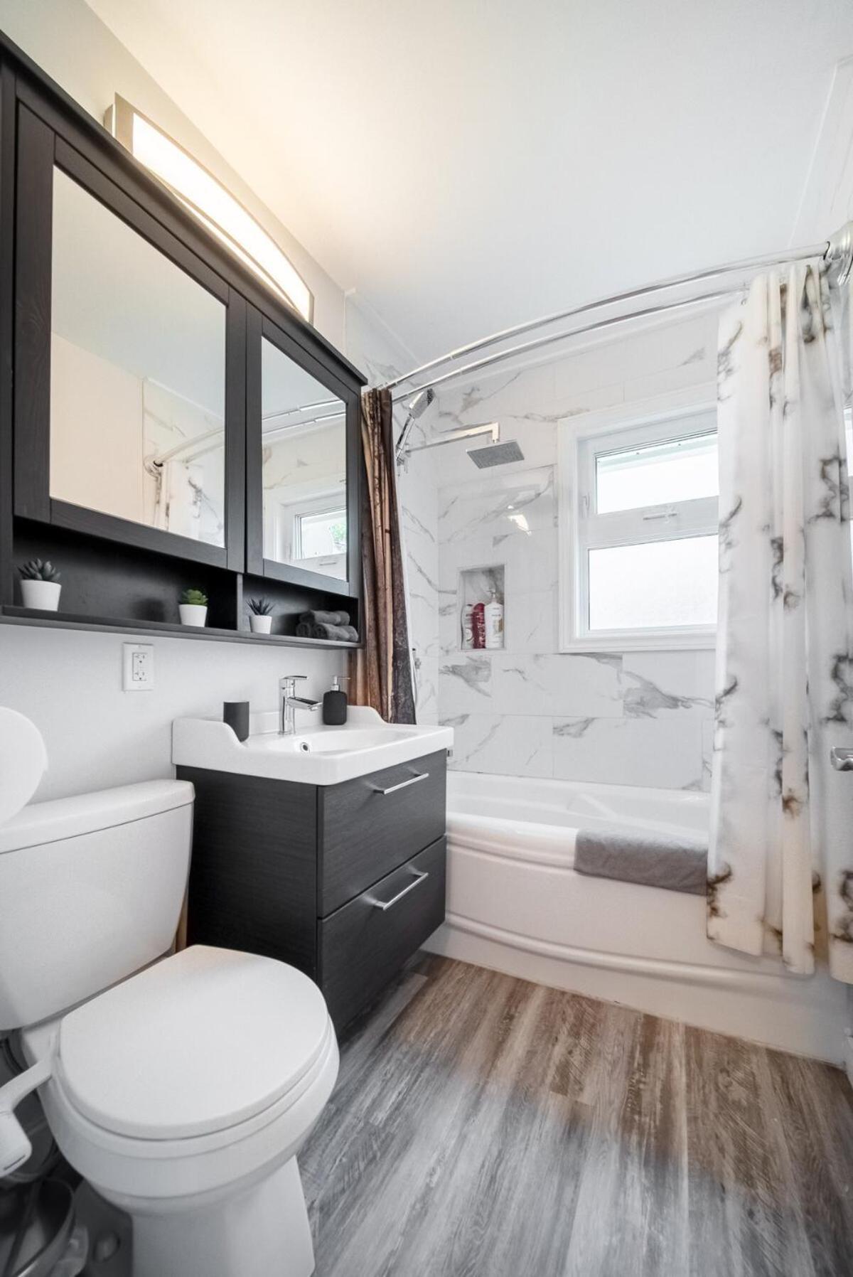 Beautiful In A Prime Location Holiday home